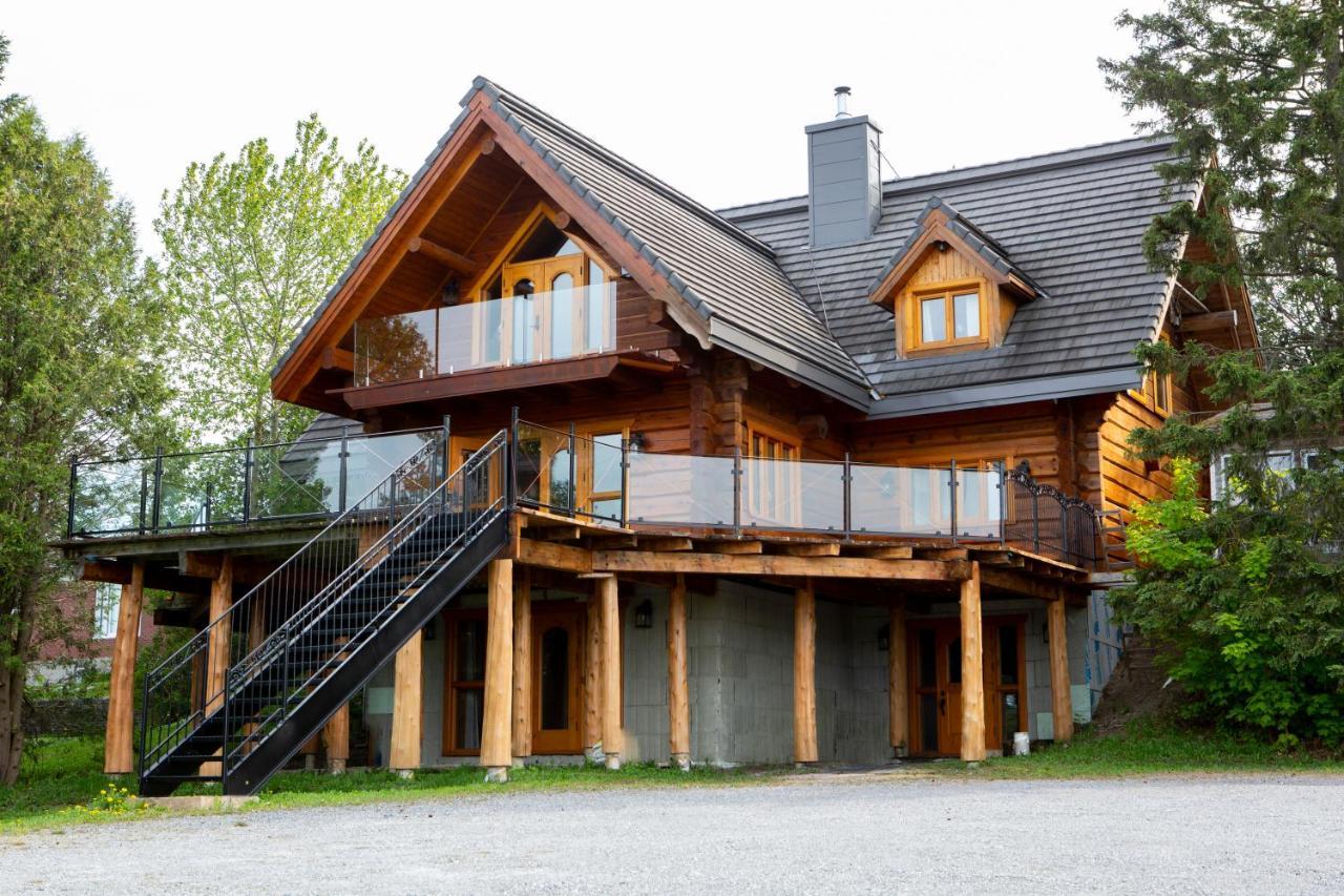 Hebergement "La Maison En Bois Rond" Sainte-Marie Екстериор снимка